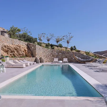 Villa Chrysanthemo Áno Merá